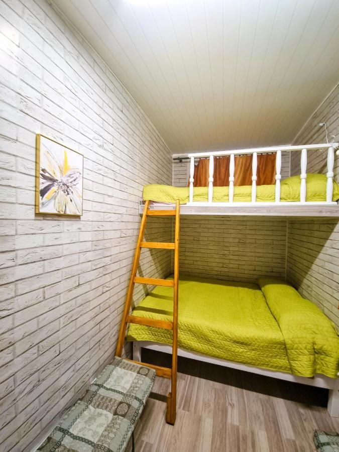 Tiny Houses In The Garden 큼홀룸그몰도베네스크 외부 사진